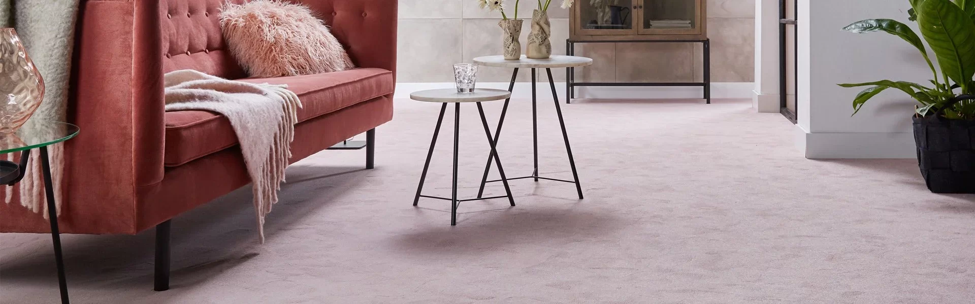 606-vloeren_tapijt-header.webp 606-vloeren_tapijt-header.webp