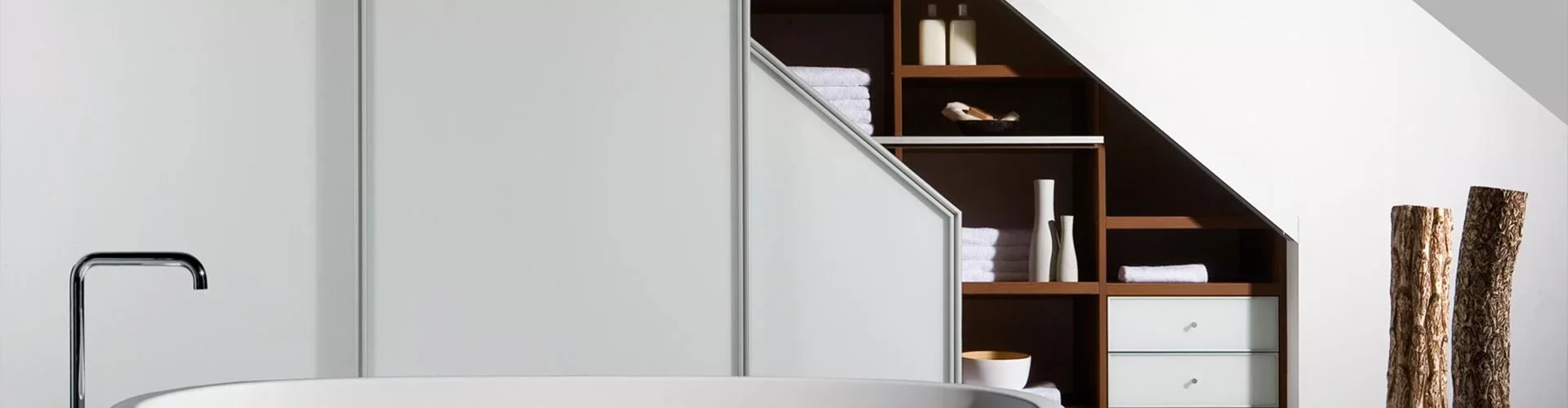 949-maatwerkkasten_schuinekast-header.webp 949-maatwerkkasten_schuinekast-header.webp