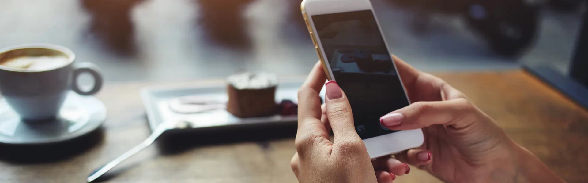 959-contact_header.webp 959-contact_header.webp